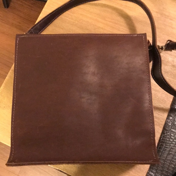 Faux Gator hide tote - Picture 3 of 5